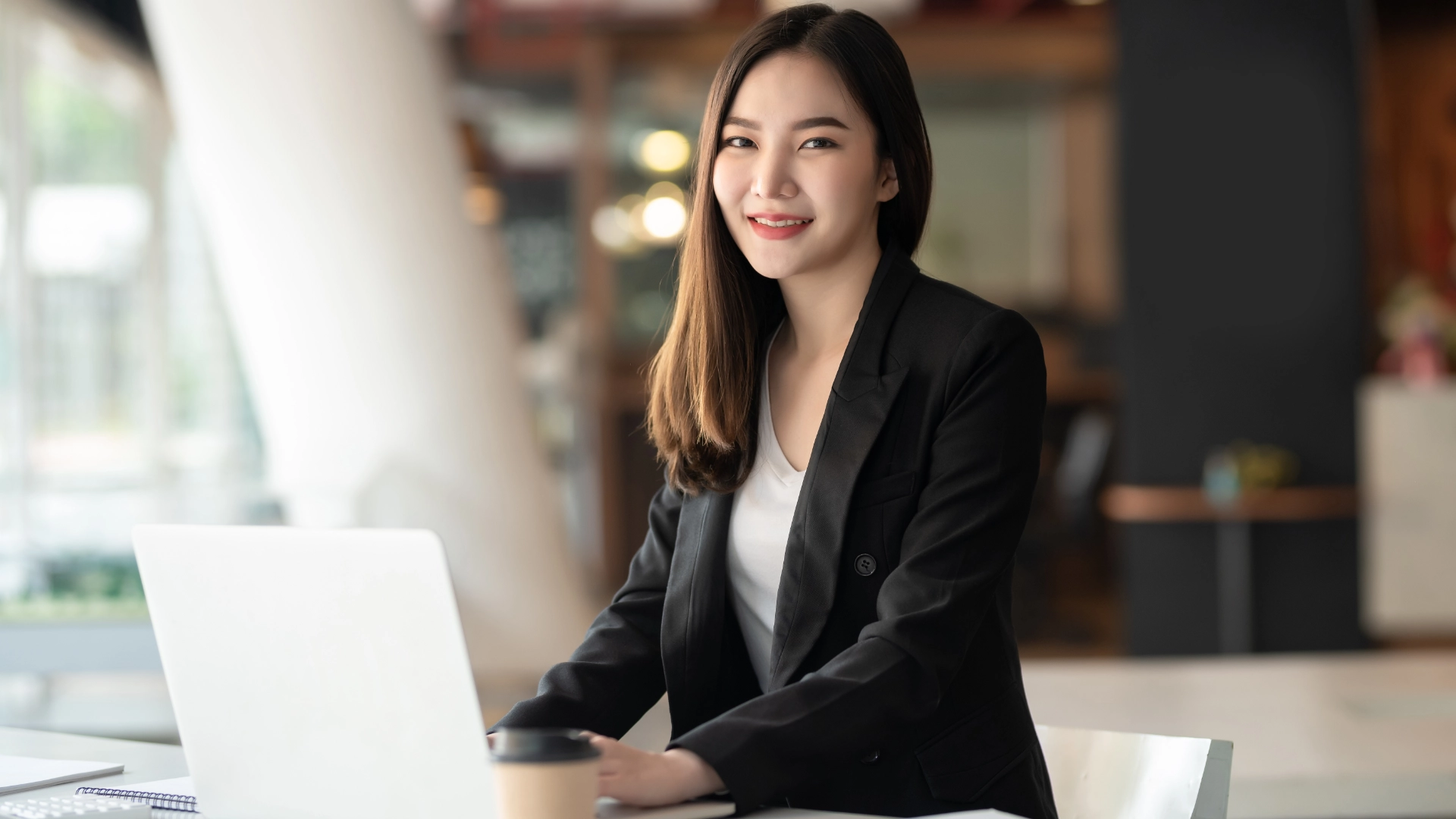 Professional blog post uploading and formatting service for websites