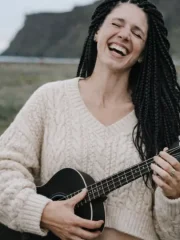 Sofia Andersen startup founder sharing feedback about WordPress starter website service